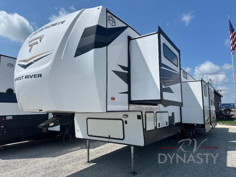 2026 Crusader BONUS38 by Prime Time from RV Dynasty in Bunker Hill, Indiana