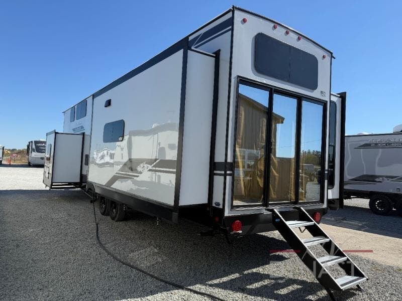 New 2026 Forest River Cherokee Timberwolf Black Label 39JMBL available in Bunker Hill, Indiana