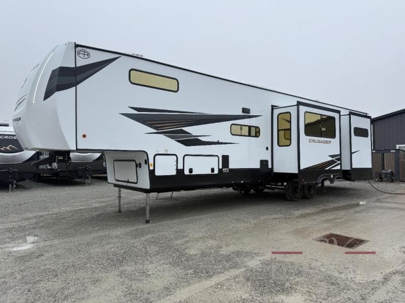 2026 Crusader FAM37 by Prime Time from RV Dynasty in Bunker Hill, Indiana