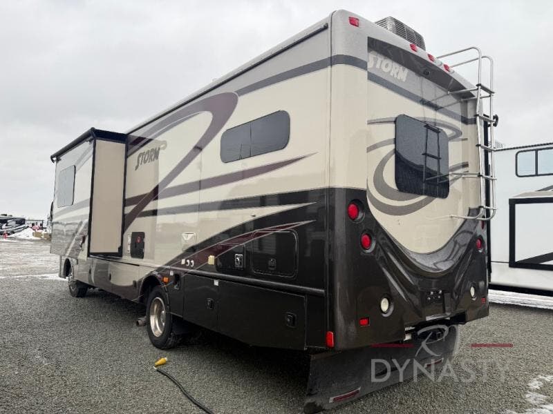 2017 Storm 32H by Fleetwood from RV Dynasty in Bunker Hill, Indiana