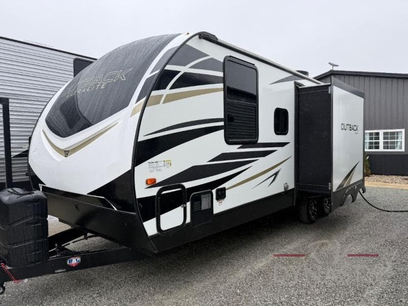 2021 Outback Ultra Lite 244UBH by Keystone from RV Dynasty in Bunker Hill, Indiana