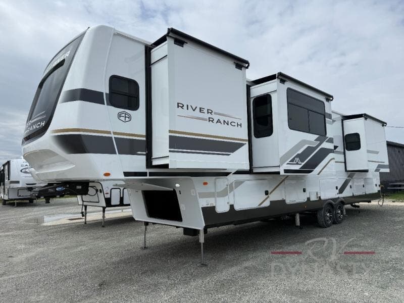 2026 River Ranch 395FKL by Forest River from RV Dynasty in Bunker Hill, Indiana