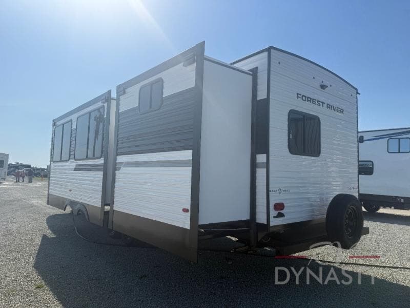 New 2026 East to West Della Terra 312BH available in Bunker Hill, Indiana