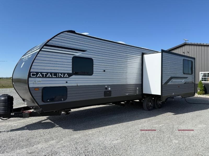 2026 Catalina Legacy Edition 283RNR by Coachmen from RV Dynasty in Bunker Hill, Indiana