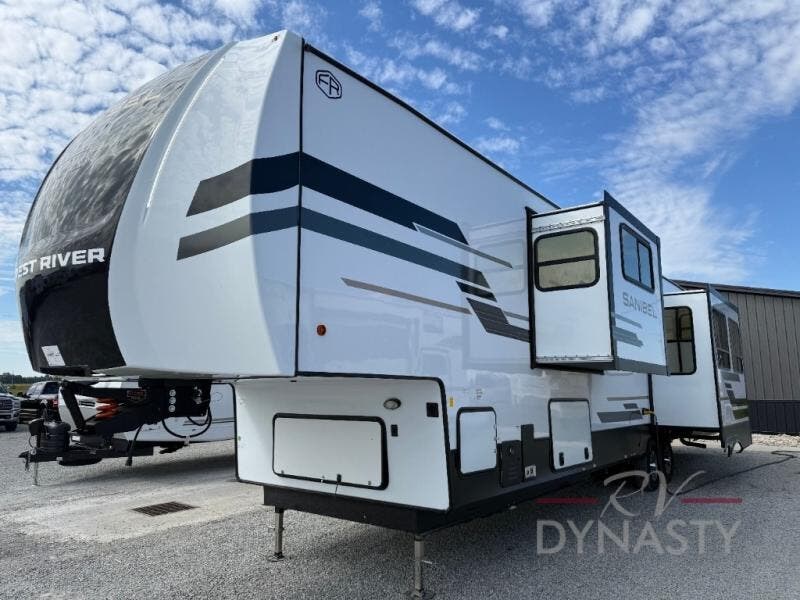 2026 Sanibel 38LAUNDRY by Prime Time from RV Dynasty in Bunker Hill, Indiana