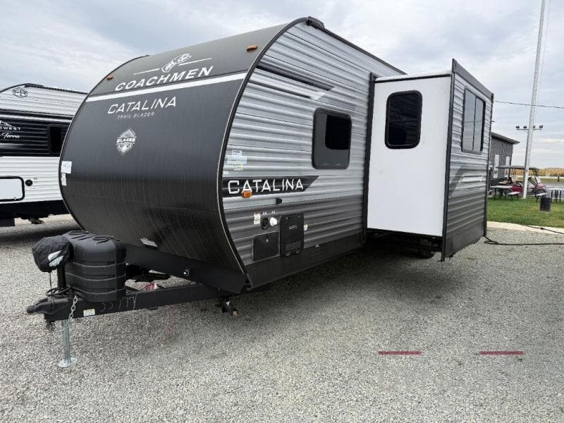 2026 Catalina Trail Blazer 29THS by Coachmen from RV Dynasty in Bunker Hill, Indiana