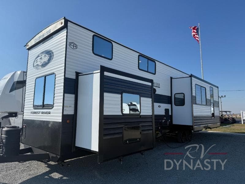 2026 Cherokee Timberwolf 39AL by Forest River from RV Dynasty in Bunker Hill, Indiana