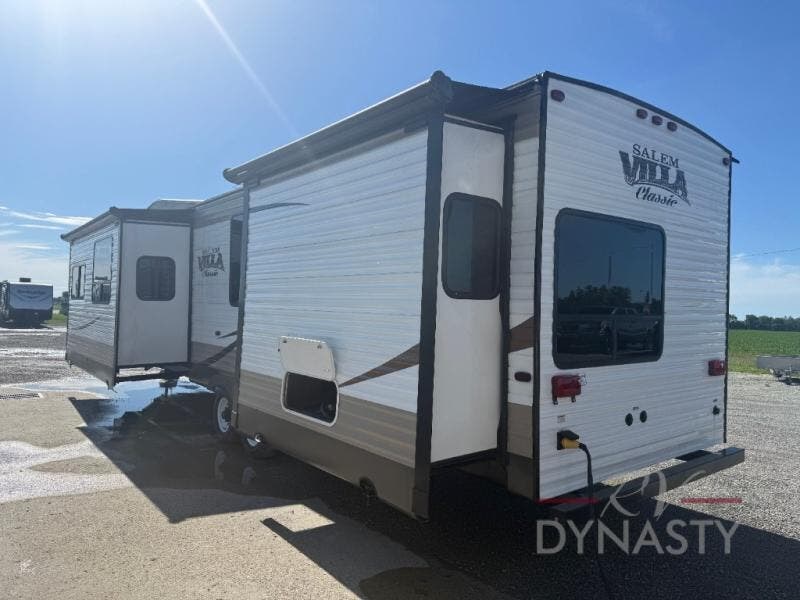 Used 2017 Forest River Salem Villa Series 353FLFB Classic available in Bunker Hill, Indiana