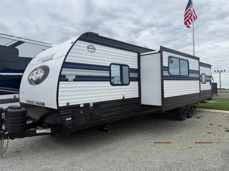 2027 Cherokee Grey Wolf 28RRTS by Forest River from RV Dynasty in Bunker Hill, Indiana