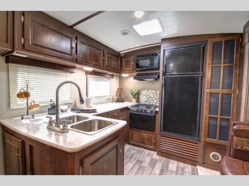 Used 2017 Keystone Premier Ultra Lite 29RKPR available in Bunker Hill, Indiana