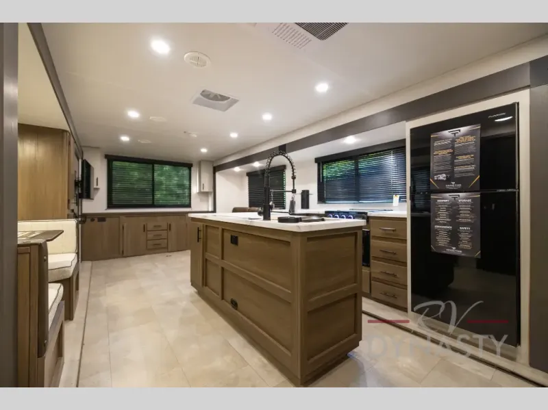 2027 Tracer 286RL by Forest River from RV Dynasty in Bunker Hill, Indiana