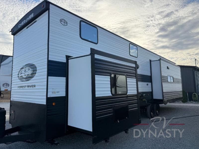 2026 Cherokee Timberwolf 39DL by Forest River from RV Dynasty in Bunker Hill, Indiana