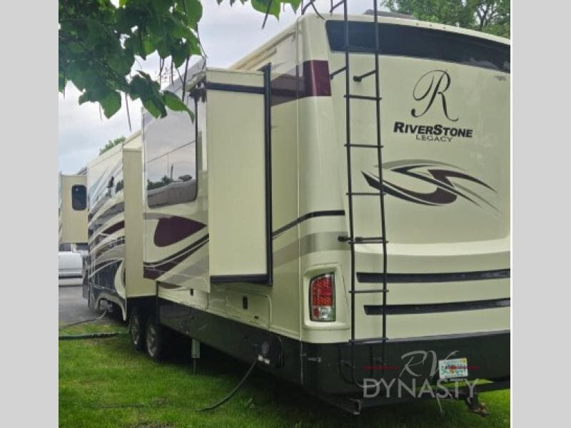 2019 Riverstone Legacy 38RE by Forest River from RV Dynasty in Bunker Hill, Indiana