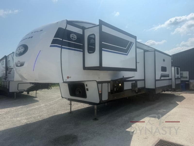 2027 Cherokee Arctic Wolf 37LOFT by Forest River from RV Dynasty in Bunker Hill, Indiana