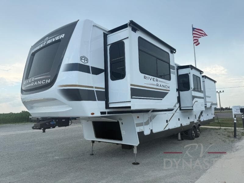 2026 River Ranch 396FLL by Forest River from RV Dynasty in Bunker Hill, Indiana