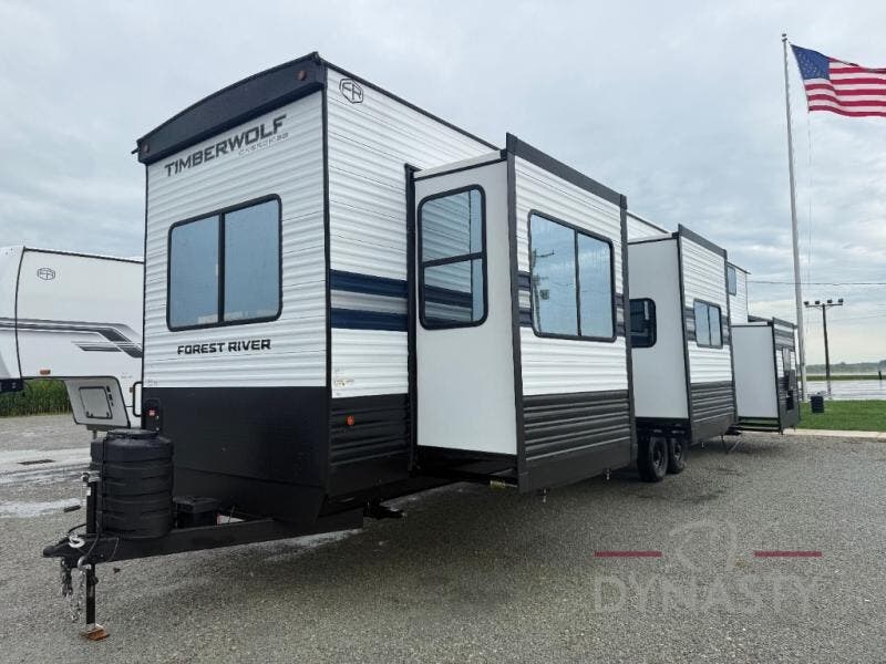 2027 Cherokee Timberwolf 39DK by Forest River from RV Dynasty in Bunker Hill, Indiana