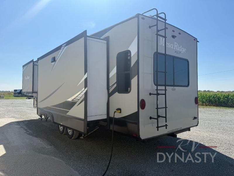 Used 2022 Highland Ridge Mesa Ridge XLT MF294RLS available in Bunker Hill, Indiana