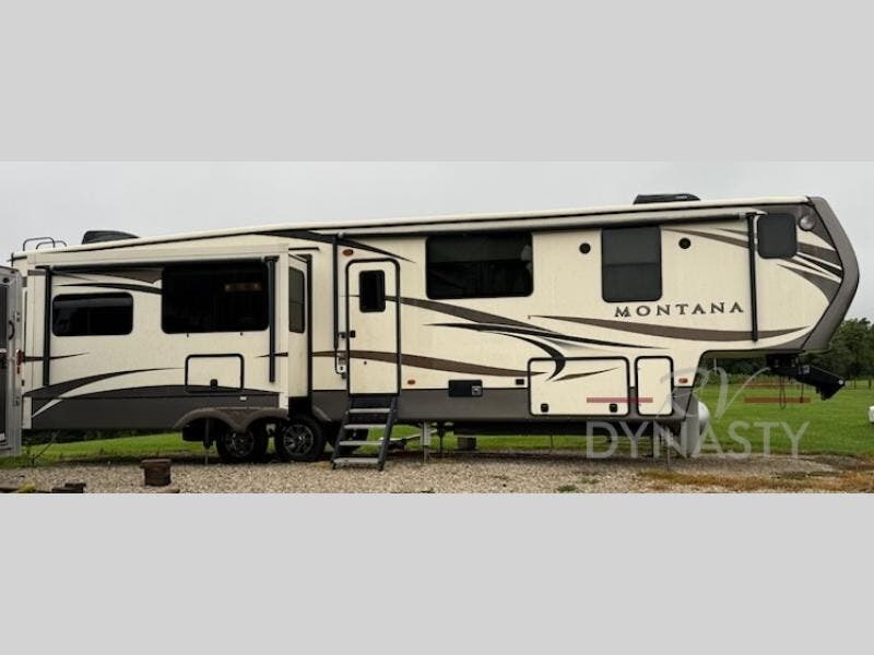 2017 Montana 3811MS by Keystone from RV Dynasty in Bunker Hill, Indiana
