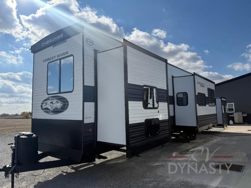 2026 Cherokee Timberwolf 39DC by Forest River from RV Dynasty in Bunker Hill, Indiana