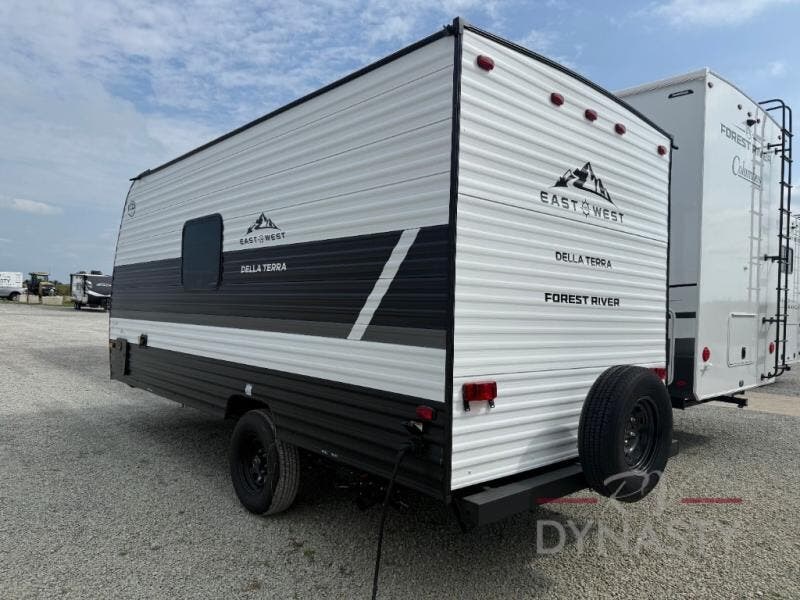 New 2027 East to West Della Terra 15BH available in Bunker Hill, Indiana