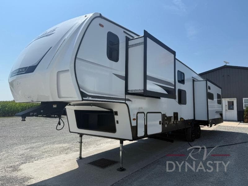 2027 Phoenix Lite 30BHS by Shasta from RV Dynasty in Bunker Hill, Indiana