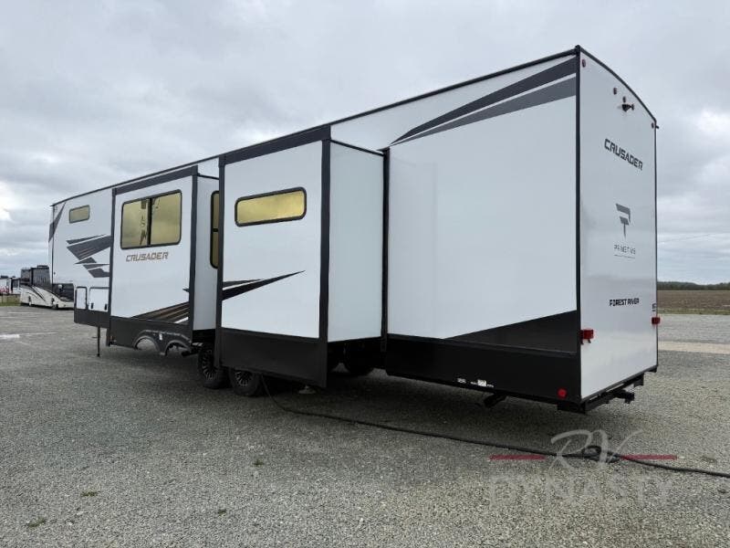 New 2026 Forest River Crusader FAM37 available in Bunker Hill, Indiana
