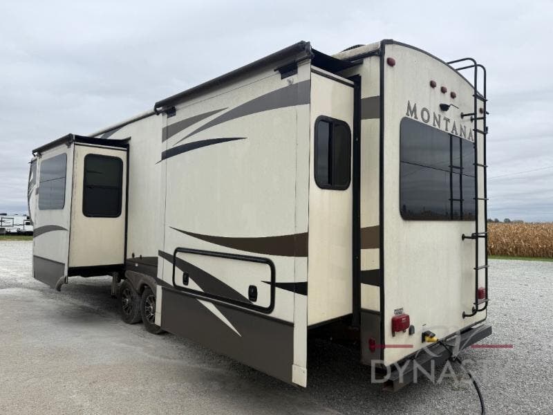 Used 2017 Keystone Montana 3820 FK available in Bunker Hill, Indiana