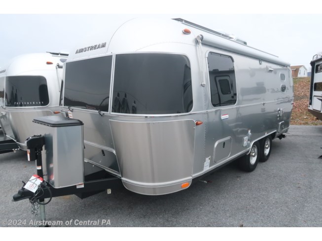 New 2024 Airstream Flying Cloud 23FBT available in Duncansville, Pennsylvania