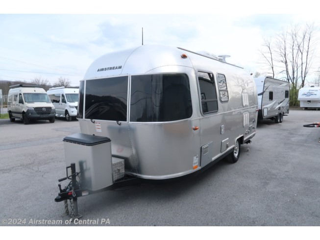 2019 Airstream Sport 22FB - Used Travel Trailer For Sale by Airstream of Central PA in Duncansville, Pennsylvania