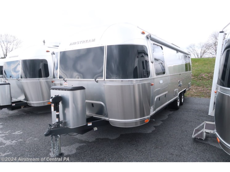 New 2024 Airstream Flying Cloud 27FBT available in Duncansville, Pennsylvania
