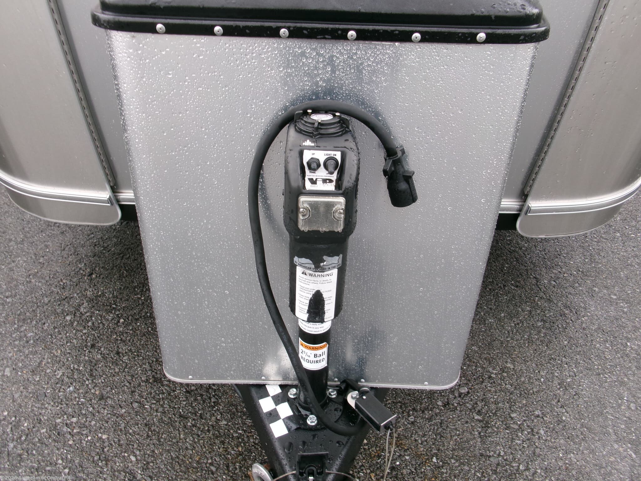 Used 2024 Airstream International 25FBQ available in Duncansville, Pennsylvania