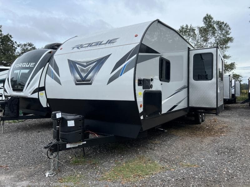2022 Forest River Vengeance Rogue 32V RV for Sale in Zephyrhills, FL