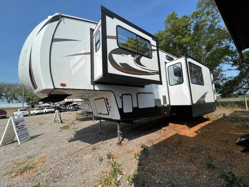 2023 Forest River Sabre 37FLL RV for Sale in Zephyrhills, FL 33540