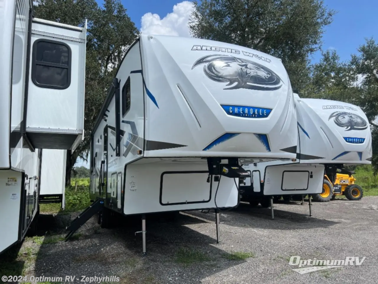 Used 2024 Forest River Cherokee Arctic Wolf 287BH available in Zephyrhills, Florida