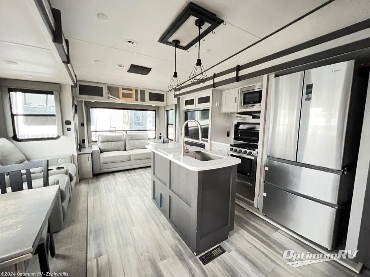 2021 Keystone Sprinter Limited 3590LFT RV for Sale in Zephyrhills, FL ...