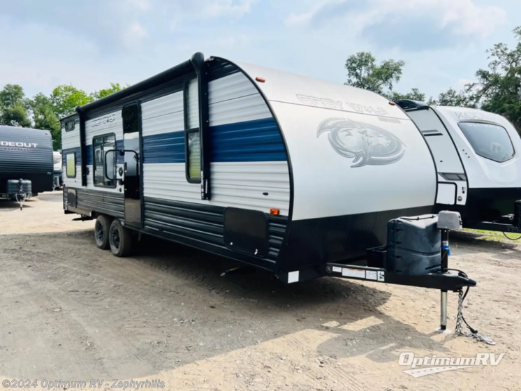Used 2021 Forest River Cherokee Grey Wolf 26DJSE available in Zephyrhills, Florida