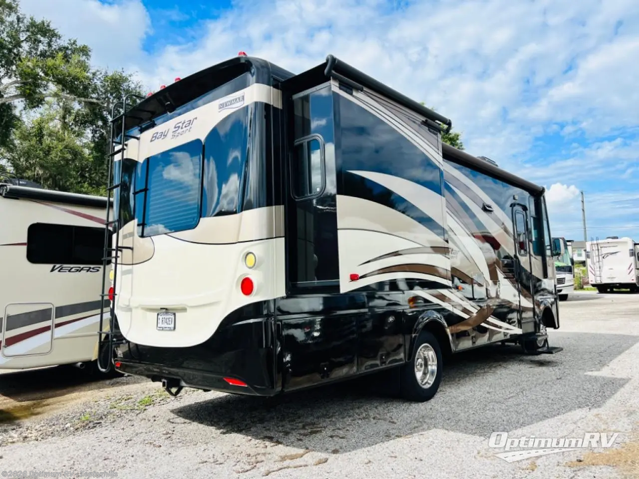 2017 Newmar Bay Star Sport 2702 - Used Class A For Sale by Optimum RV - Zephyrhills in Zephyrhills, Florida features Slideout