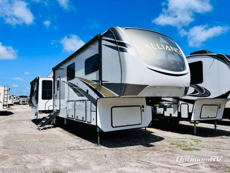 Used 2021 Skyline Alliance Paradigm 390MP available in Zephyrhills, Florida