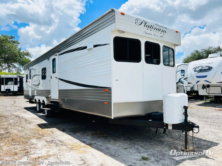 Used 2018 Dream Coach Platinum Edition 40PM available in Zephyrhills, Florida