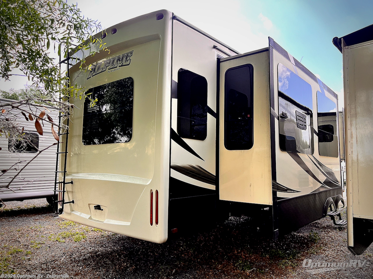 2016 Alpine 3590RS by Keystone from Optimum RV - Zephyrhills in Zephyrhills, Florida