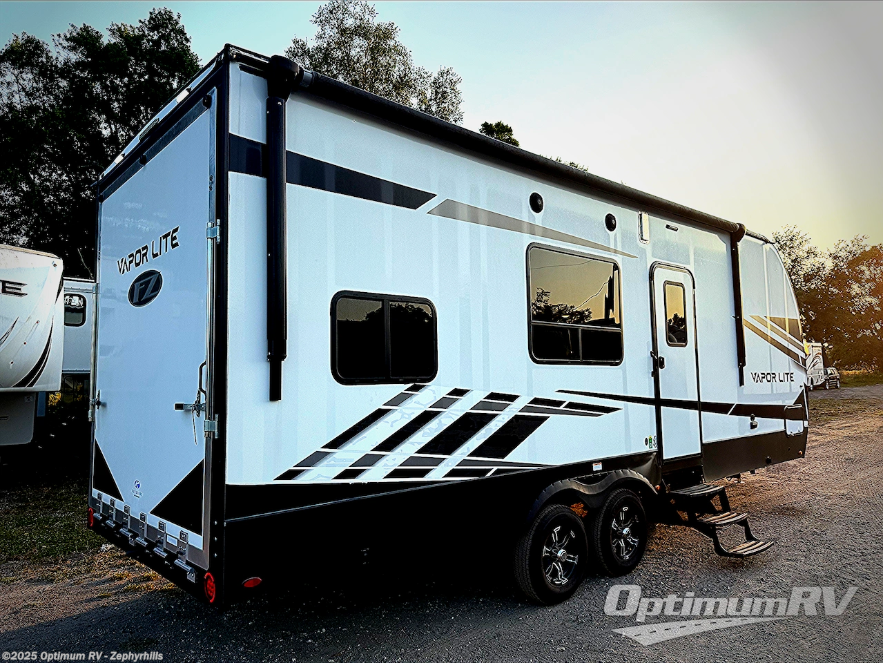 2023 Keystone Fuzion Impact Edition 25V - Used Travel Trailer For Sale by Optimum RV - Zephyrhills in Zephyrhills, Florida features Slideout, Awning