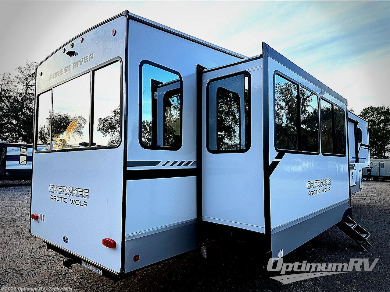 2025 Forest River Cherokee Arctic Wolf Suite 3650SUITE - New Fifth Wheel For Sale by Optimum RV - Zephyrhills in Zephyrhills, Florida features Awning, Slideout