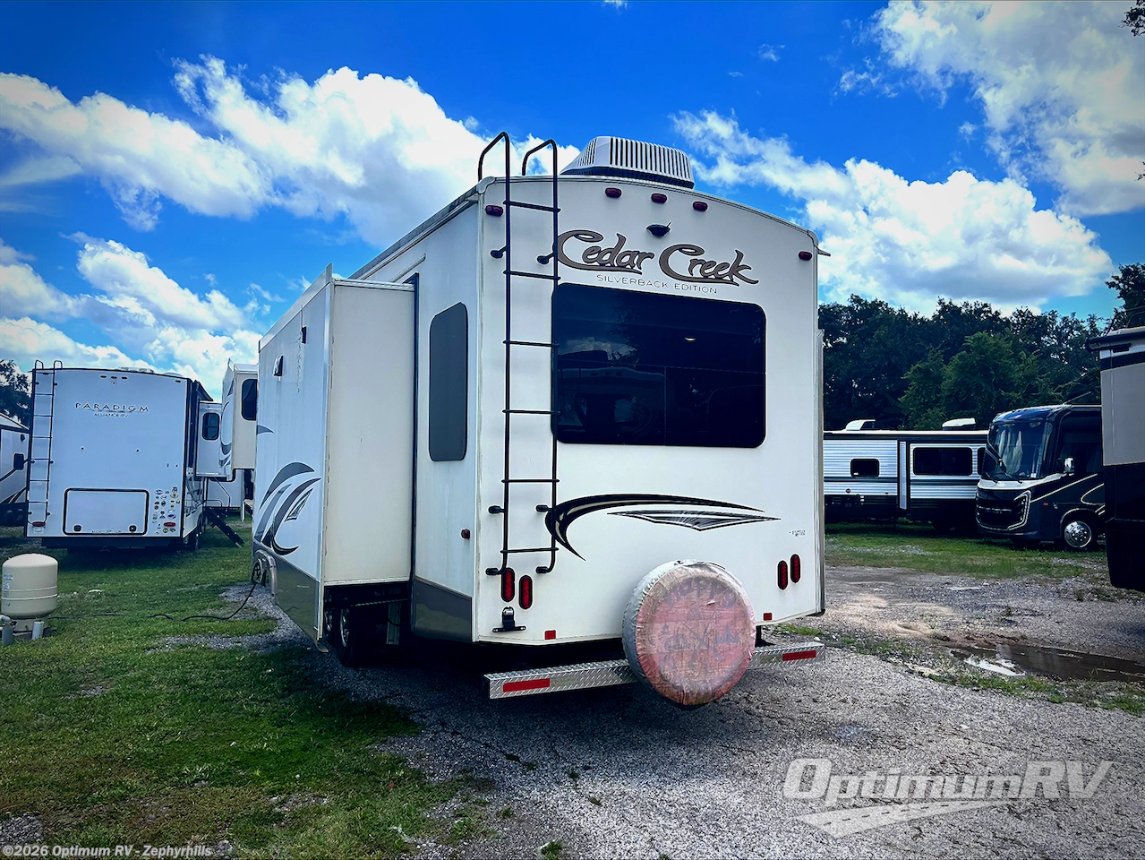 2017 Forest River Cedar Creek Silverback 35IK - Used Fifth Wheel For Sale by Optimum RV - Zephyrhills in Zephyrhills, Florida features Slideout