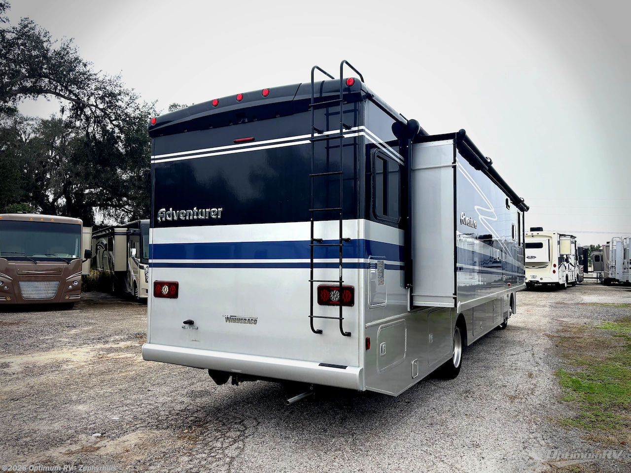 2022 Winnebago Adventurer 36Z - Used Class A For Sale by Optimum RV - Zephyrhills in Zephyrhills, Florida features Awning, Slideout