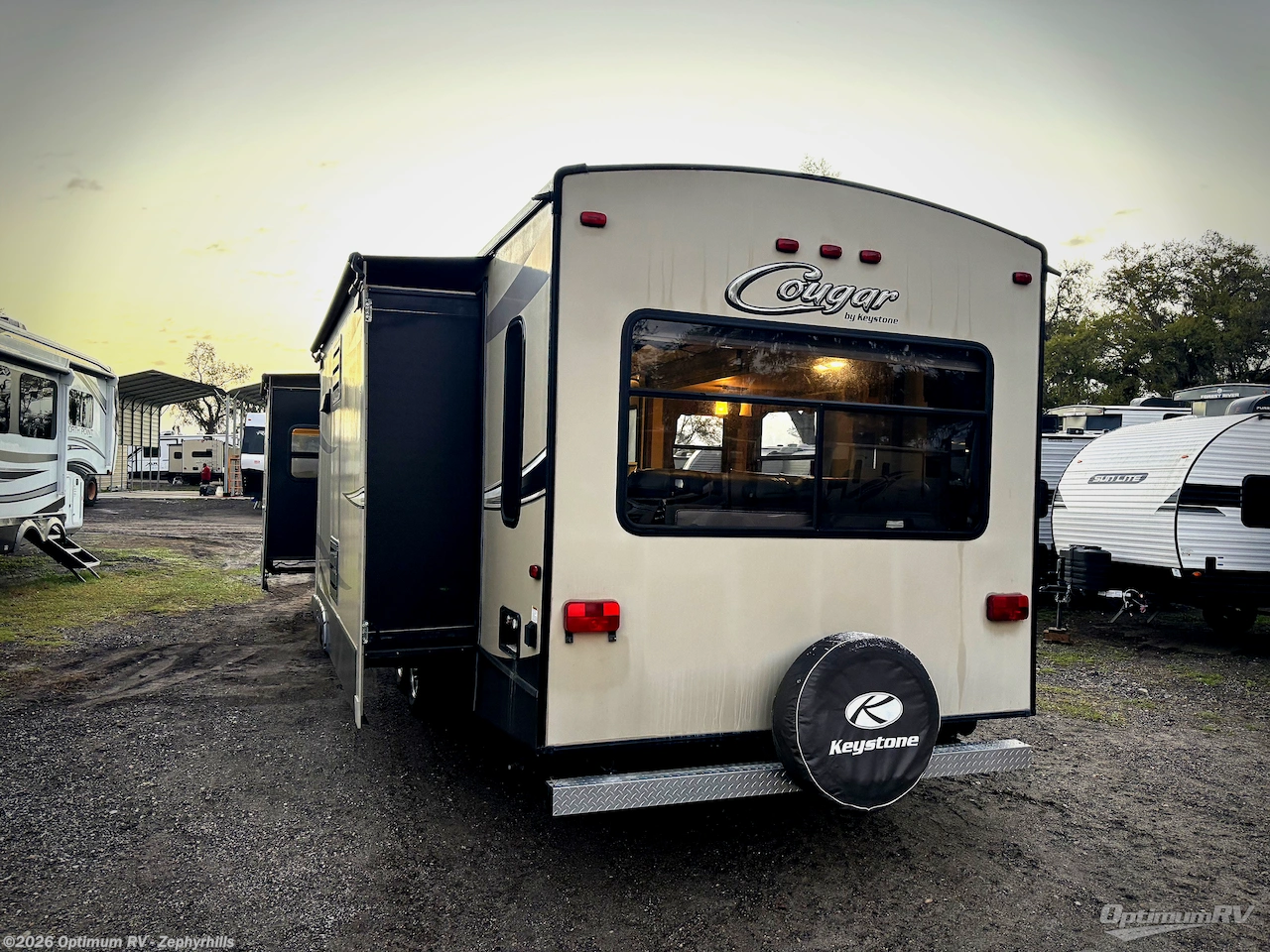 2016 Keystone Cougar X-Lite 30RLI - Used Travel Trailer For Sale by Optimum RV - Zephyrhills in Zephyrhills, Florida features Slideout