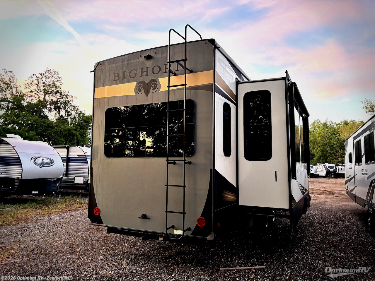 2022 Heartland Bighorn 3776RL - Used Fifth Wheel For Sale by Optimum RV - Zephyrhills in Zephyrhills, Florida features Awning, Slideout