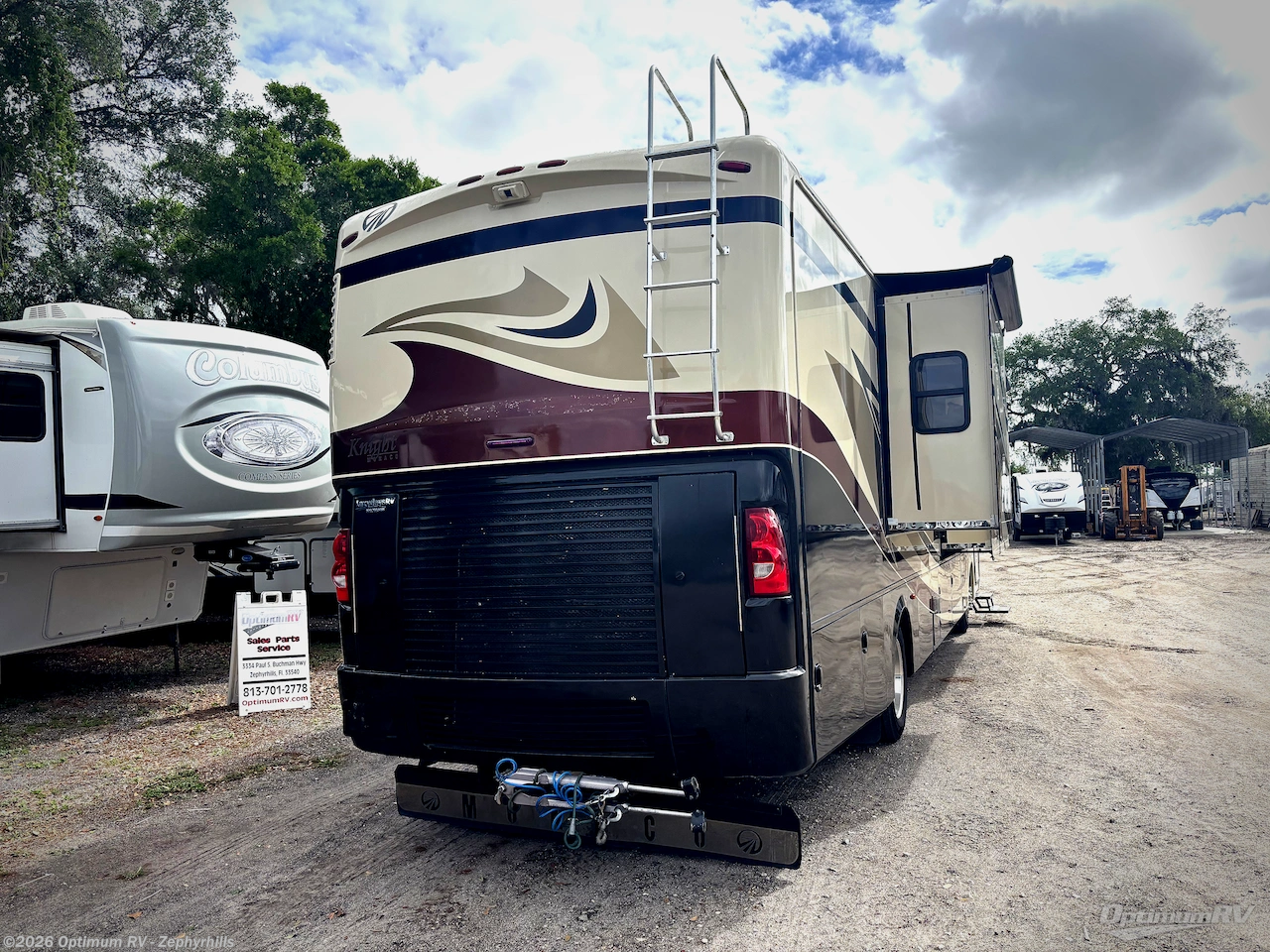 2008 Monaco RV Knight 40DFT - Used Class A For Sale by Optimum RV - Zephyrhills in Zephyrhills, Florida features Slideout