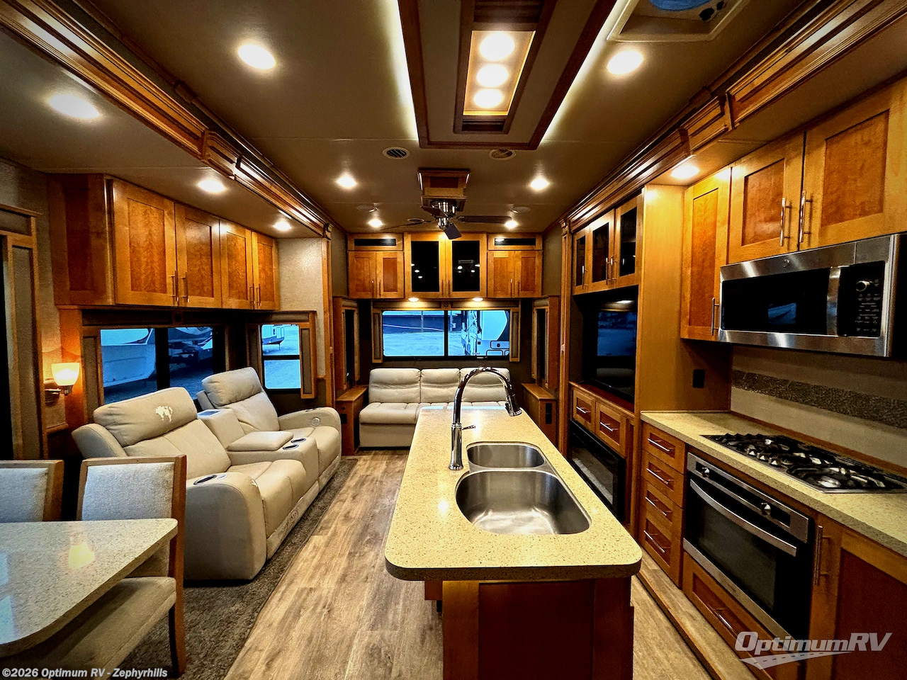 Used 2018 Vanleigh Vilano 369FB available in Zephyrhills, Florida