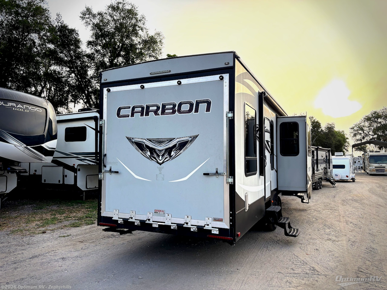 2018 Keystone Carbon 35 - Used Travel Trailer For Sale by Optimum RV - Zephyrhills in Zephyrhills, Florida features Slideout