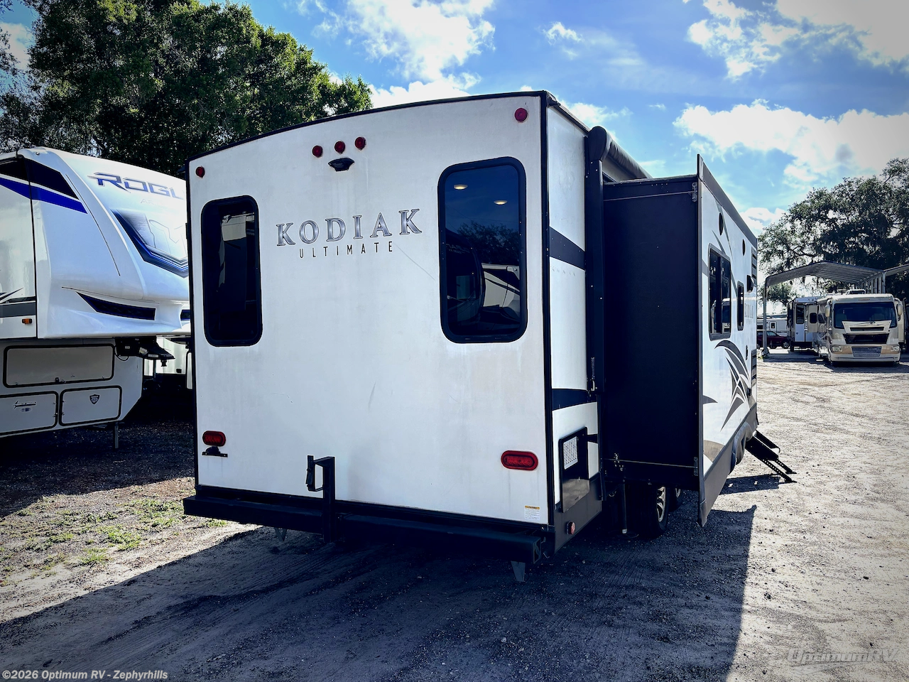 2019 Dutchmen Kodiak Ultimate 291RESL - Used Travel Trailer For Sale by Optimum RV - Zephyrhills in Zephyrhills, Florida features Slideout, Awning
